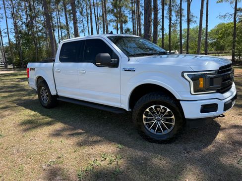 Used 2020 Ford F150 XLT w/ Equipment Group 302A Luxury image 12
