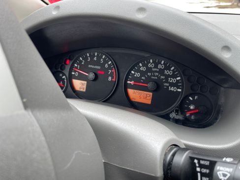 Used 2020 Nissan Frontier SV image 14