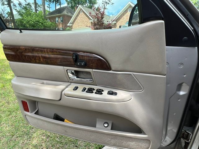 Used 2006 Mercury Grand Marquis LS RWD image 8