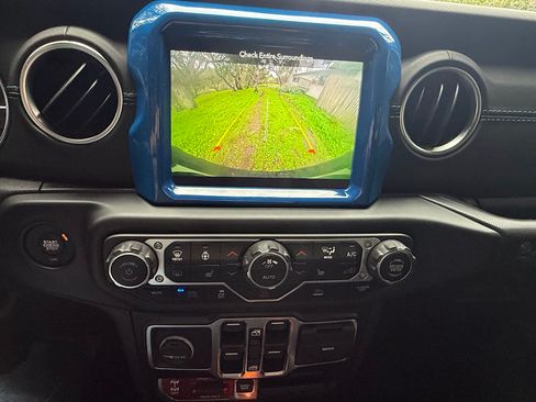 Used 2021 Jeep Wrangler Unlimited Rubicon 4xe w/ Cold Weather Group image 16