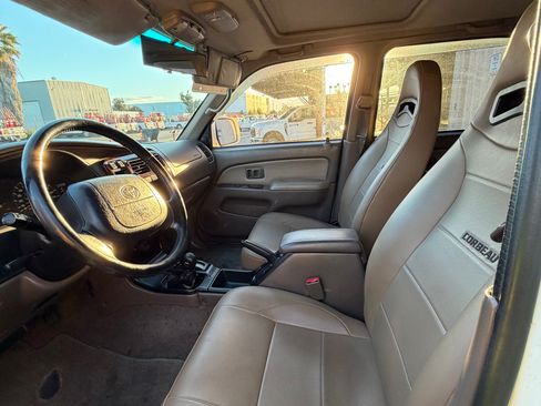 Used 1996 Toyota 4Runner Limited image 9