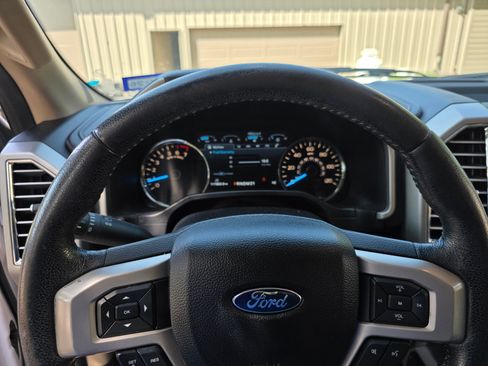 Used 2016 Ford F150 Lariat w/ Equipment Group 501A Mid AWD/4WD image 6