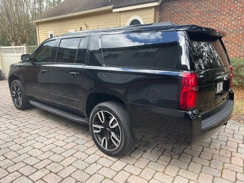 Used 2020 Chevrolet Suburban Premier w/ RST 6.2L Performance Edition image 6