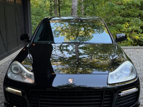 Used 2009 Porsche Cayenne GTS image 5