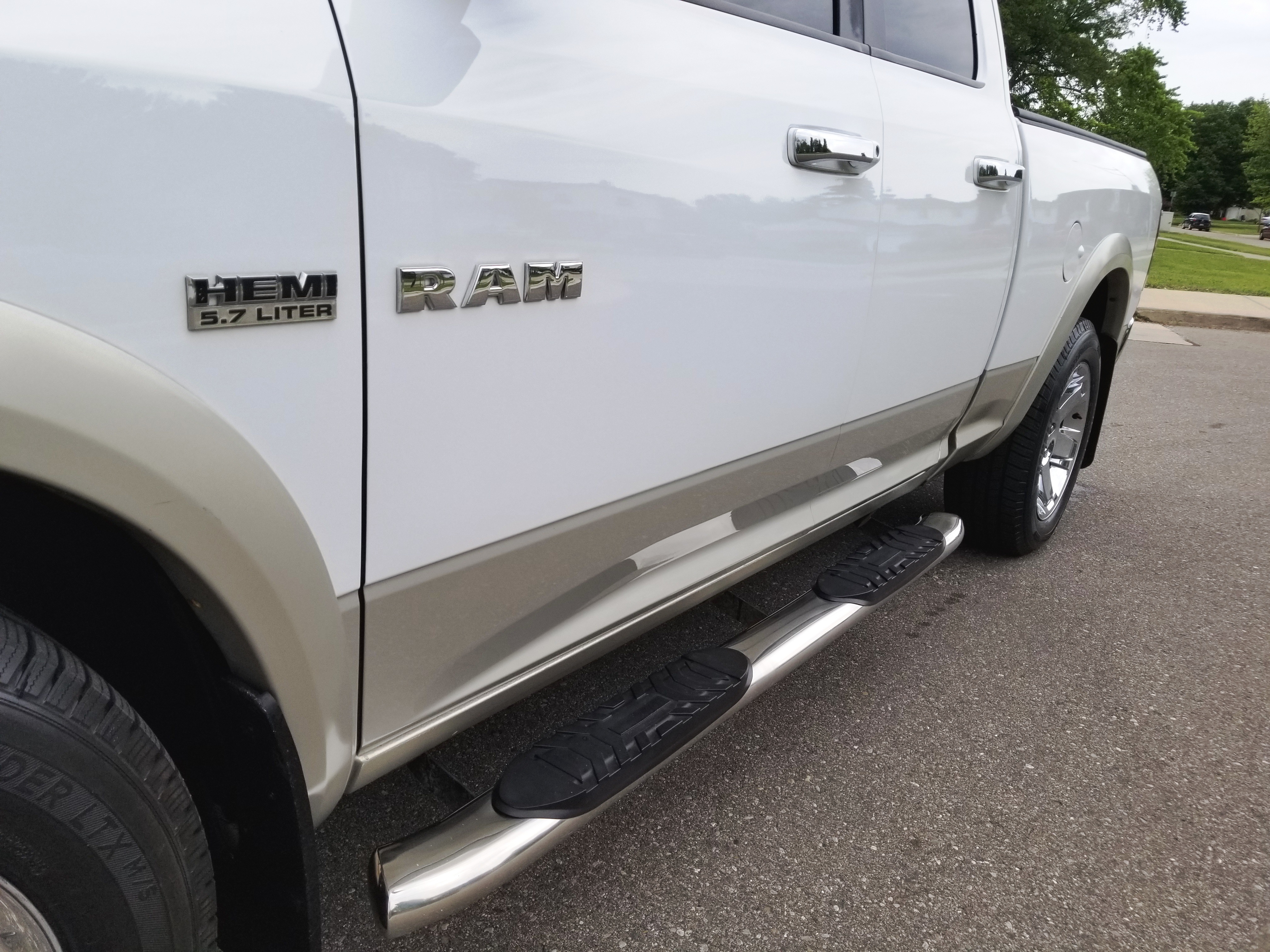 Used 2010 Dodge Ram 1500 Truck Laramie w/ Protection Group AWD/4WD image 11