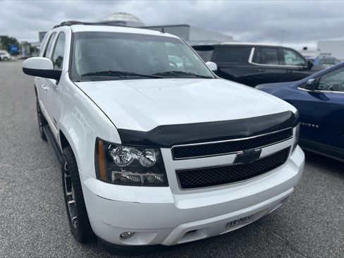 Used 2011 Chevrolet Tahoe LT image 9