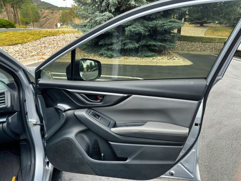 Used 2021 Subaru Crosstrek 2.5i Sport w/ Moonroof Package AWD/4WD image 24