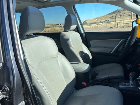 Used 2014 Subaru Forester 2.5i Touring AWD/4WD image 16