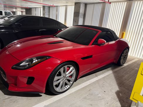 Used 2014 Jaguar F-TYPE S image 2