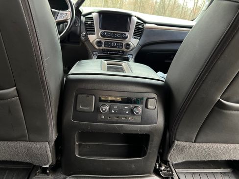 Used 2020 GMC Yukon XL Denali w/ Open Road Package image 15
