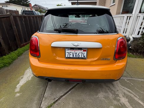 Used 2014 MINI Cooper 2-Door Hardtop image 5