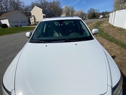 Used 2009 Volvo S40 2.4i image 1