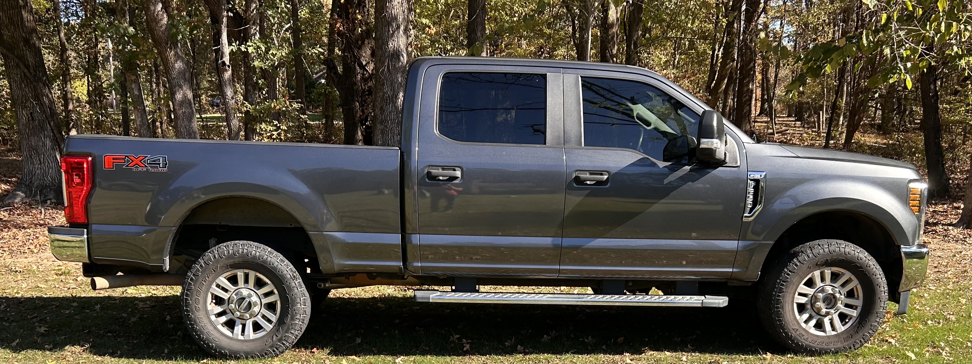 Used 2019 Ford F250 XL w/ STX Appearance Package AWD/4WD image 4