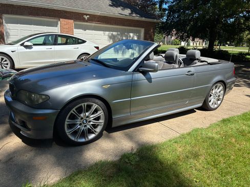 Used 2004 BMW 330Ci Convertible RWD image 17