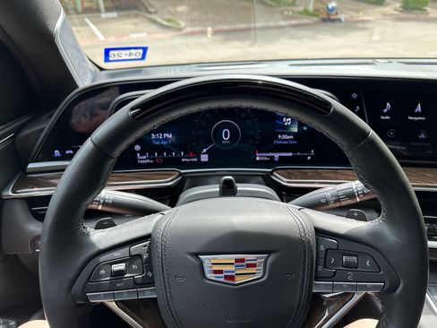 Used 2024 Cadillac Escalade Sport Platinum image 12