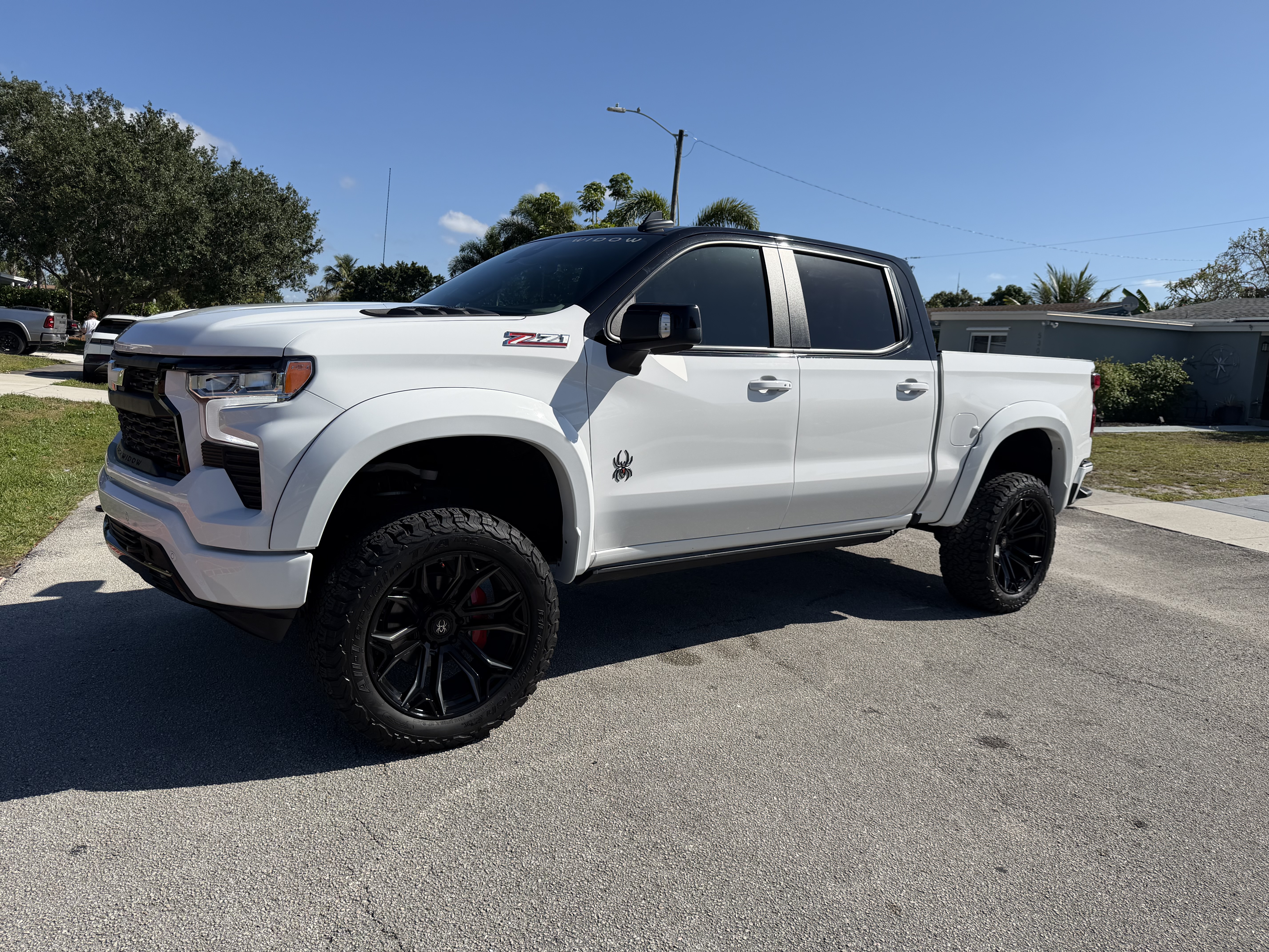 Used 2025 Chevrolet Silverado 1500 RST AWD/4WD image 5