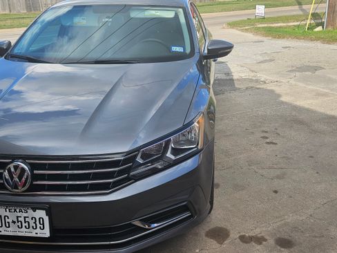 Used 2016 Volkswagen Passat 1.8T R-Line image 1