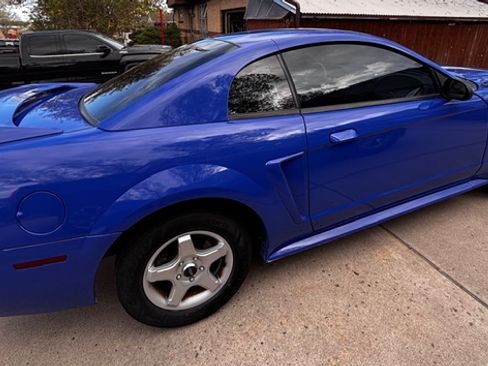 Used 2000 Ford Mustang Coupe RWD image 32