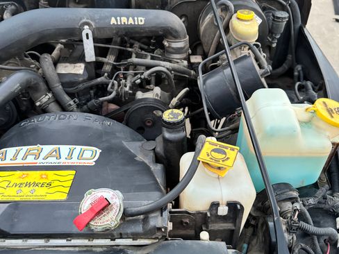 Used 1997 Jeep Wrangler SE image 20