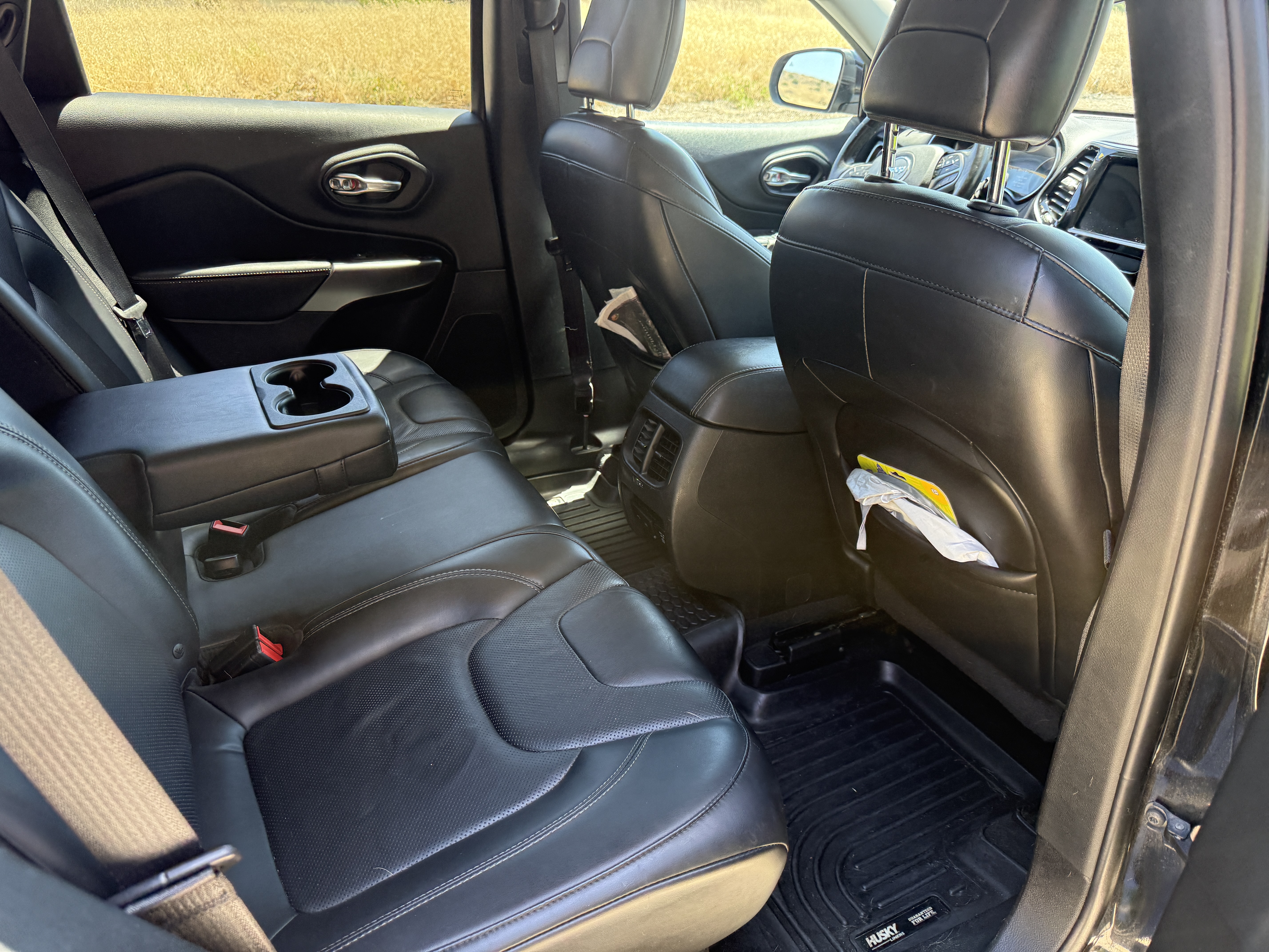 Used 2019 Jeep Cherokee Limited AWD/4WD image 12