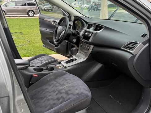 Used 2013 Nissan Sentra SV image 18