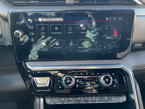 Used 2024 GMC Sierra 2500 Denali w/ Denali Reserve Package image 10