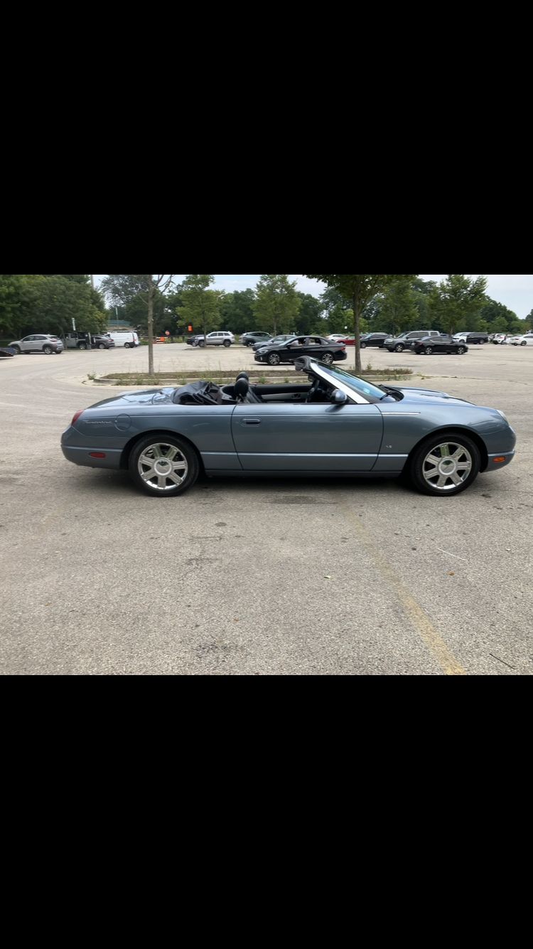 Used 2005 Ford Thunderbird RWD image 1