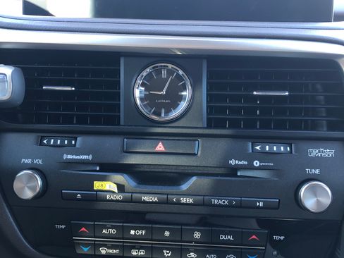 Used 2020 Lexus RX 450h AWD w/ Luxury Package image 16