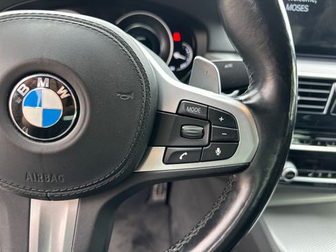 Used 2019 BMW 530e w/ M Sport Package RWD image 26