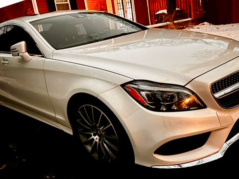 Used 2016 Mercedes-Benz CLS 400 4MATIC image 9