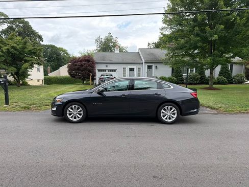 Used 2023 Chevrolet Malibu LT FWD image 2