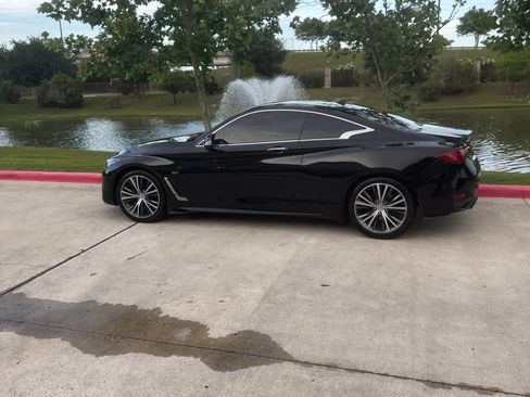 Used 2017 INFINITI Q60 3.0t w/ Cargo Package image 5