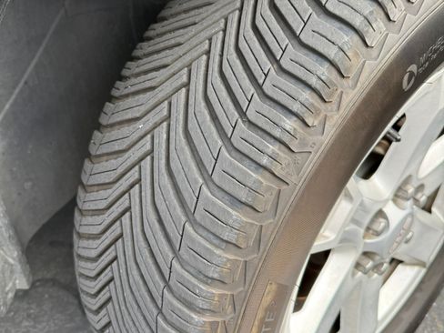 Used 2016 GMC Acadia SLE image 6