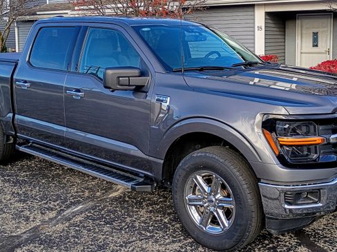 Used 2024 Ford F150 XLT image 9