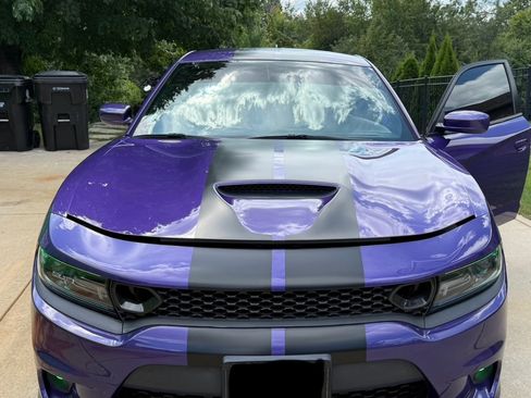 Used 2018 Dodge Charger SRT image 9