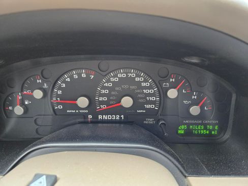 Used 2005 Ford Explorer Limited image 6