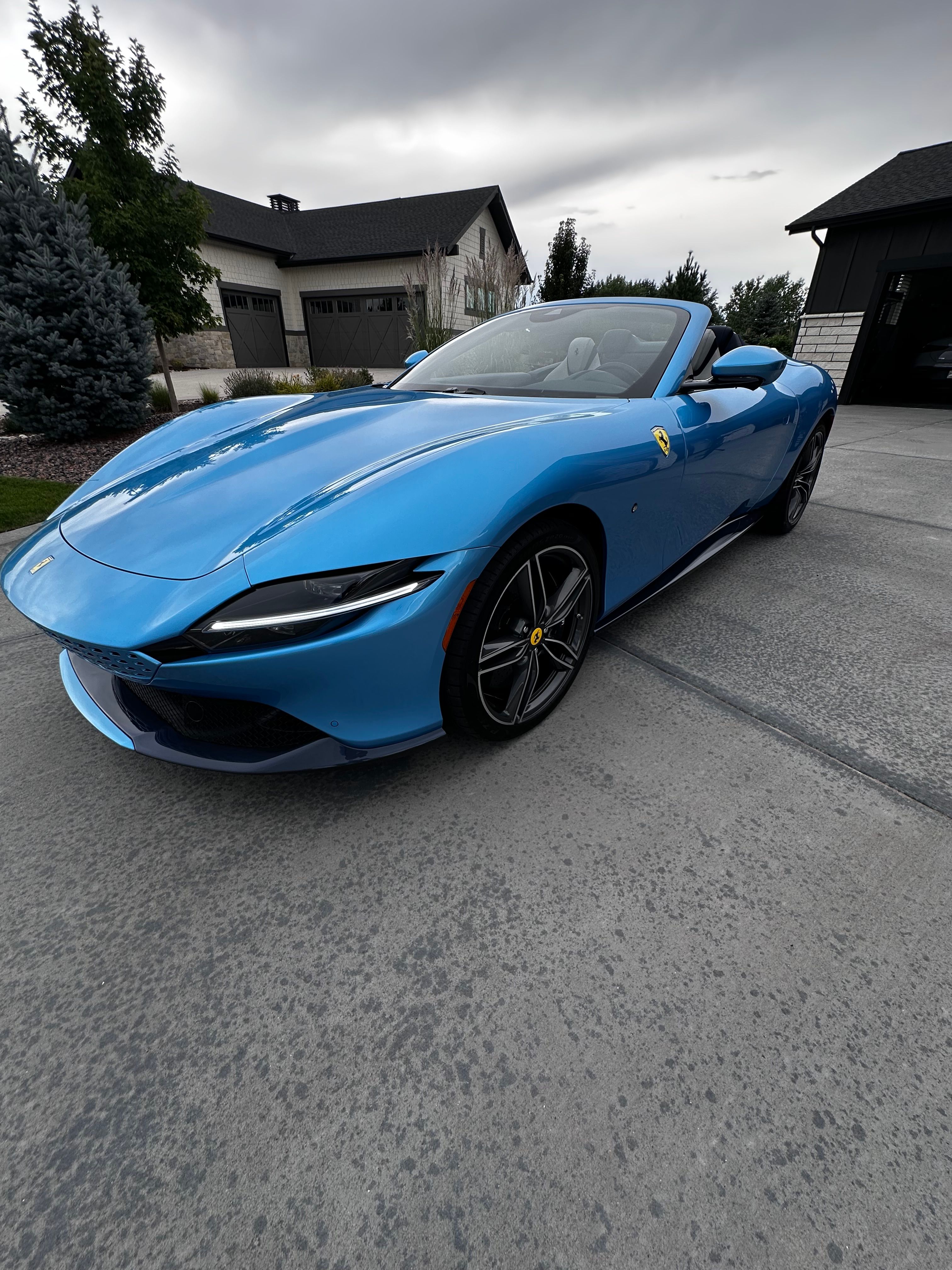 Used 2024 Ferrari Roma Spider RWD image 1