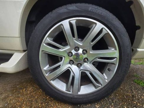 Used 2004 Cadillac Escalade AWD image 15