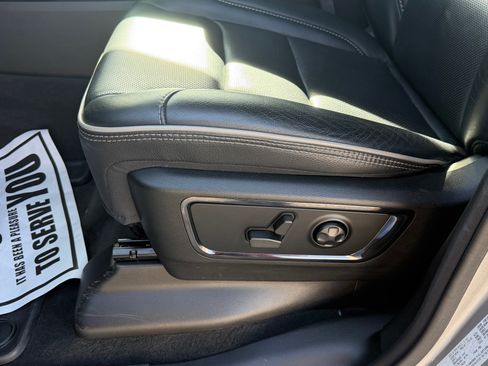 Used 2022 RAM 1500 Limited image 24