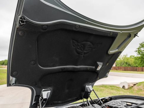 Used 2003 Chevrolet Corvette Convertible w/ Preferred Equipment Group1 image 11