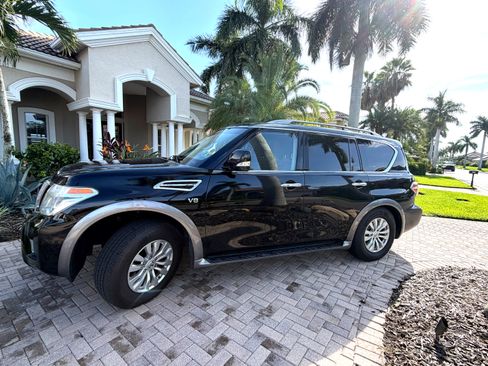 Used 2017 Nissan Armada SV w/ Driver Package AWD/4WD image 4