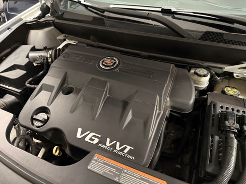 Used 2014 Cadillac SRX Luxury w/ Driver Assist Package image 18