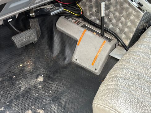 Used 1992 Chevrolet Silverado 3500 4x4 Regular Cab image 12