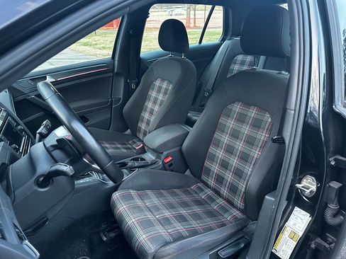 Used 2020 Volkswagen GTI S image 12