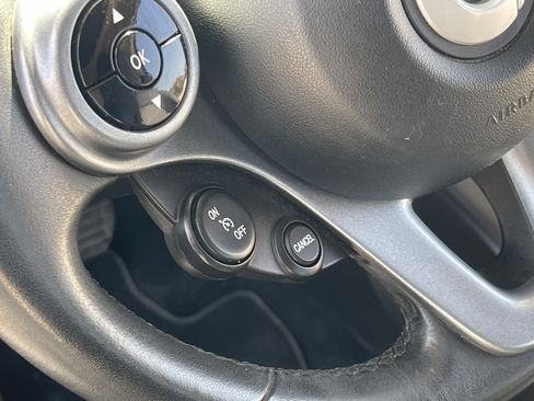 Used 2017 smart fortwo Prime image 11