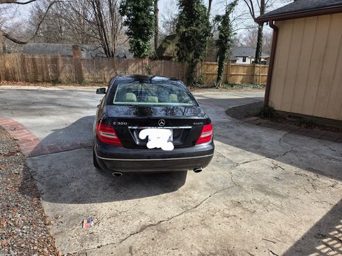 Used 2012 Mercedes-Benz C 300 4MATIC Sedan image 6