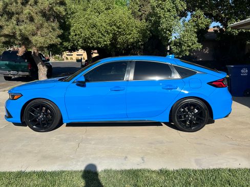 Used 2022 Honda Civic Sport Touring image 8