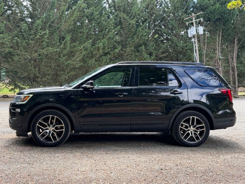 Used 2019 Ford Explorer Sport AWD/4WD image 8