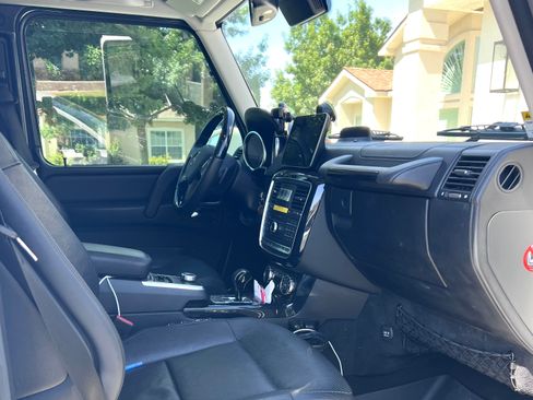 Used 2017 Mercedes-Benz G 550 image 11