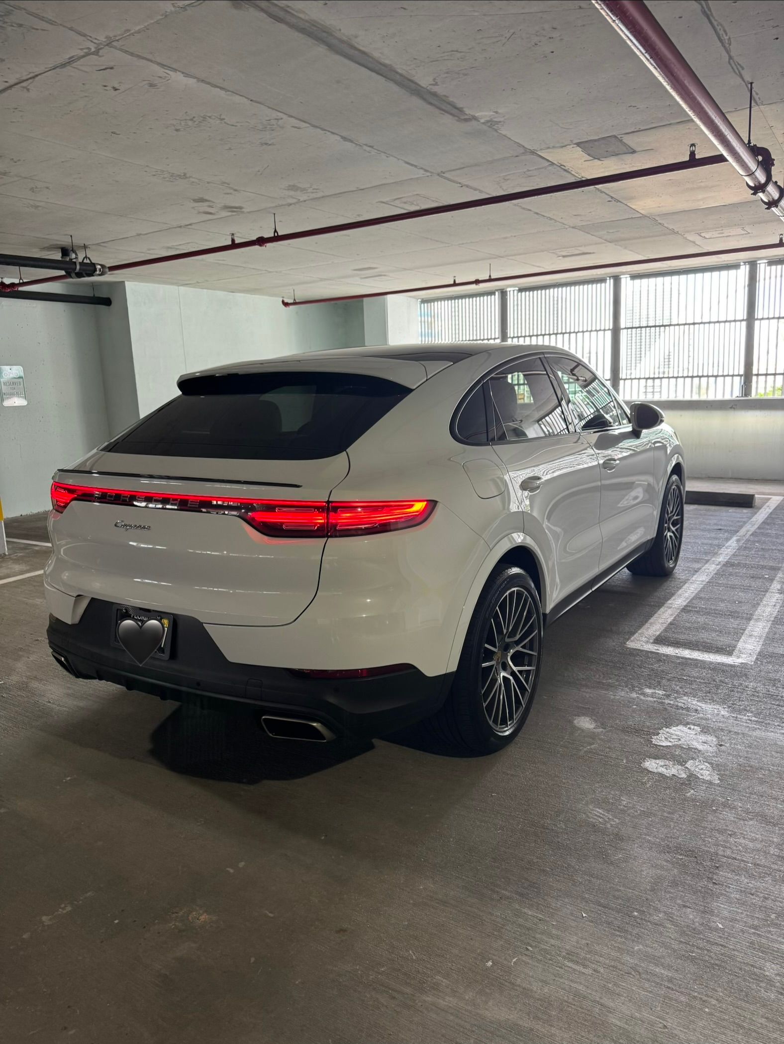 Used 2021 Porsche Cayenne Coupe AWD/4WD image 13